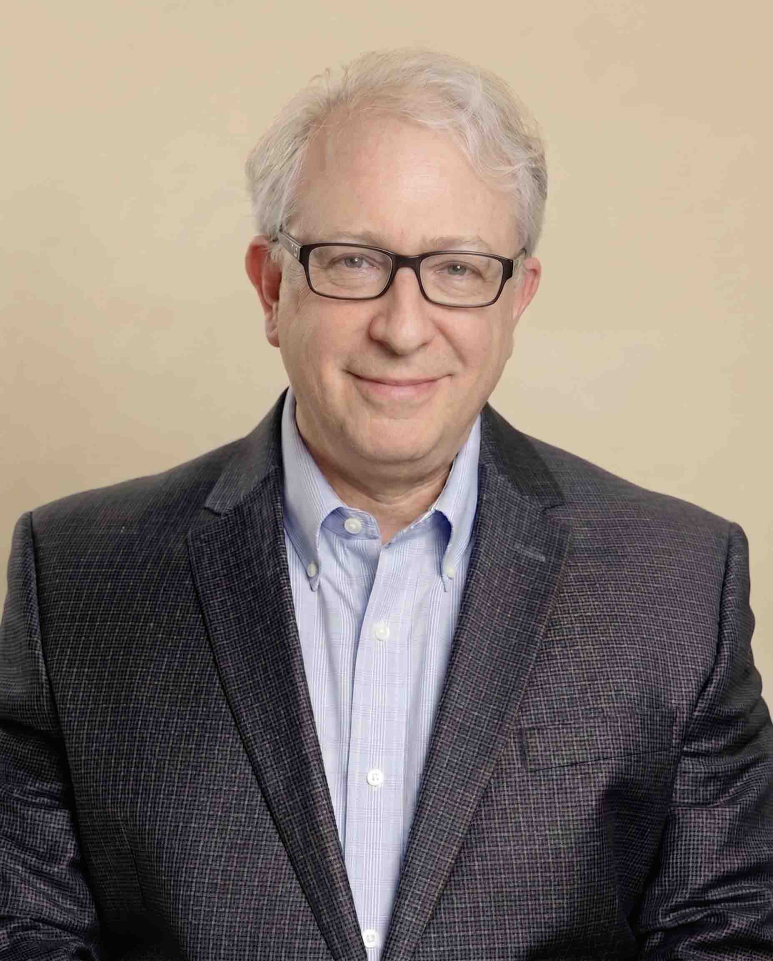 Portrait of Eric Wexler, M.D., Ph.D., Co-Founder & Medical Director at Pand Health early psychosis program in Los Angeles